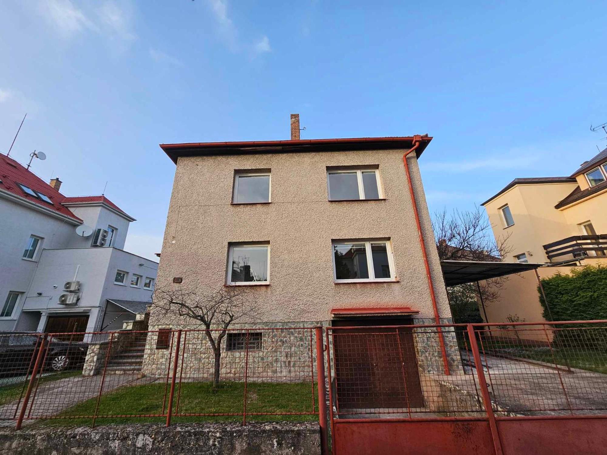 Slunny Byt V Klidne Casti Hradce Kralove - Zahrada, Parkovani Zdarma Hradec Králové 外观 照片